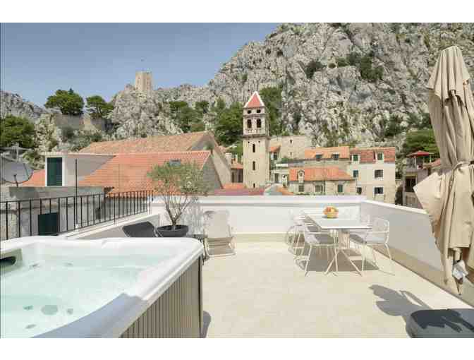 CROATIA - 7 night stay for 6 in the town of OmiÅ¡