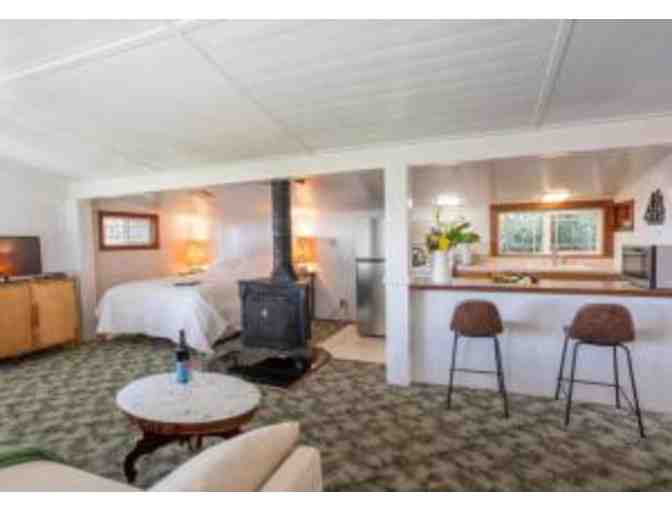 CA - Little River - Dennen's Victorian Farmhouse - One Night Getaway