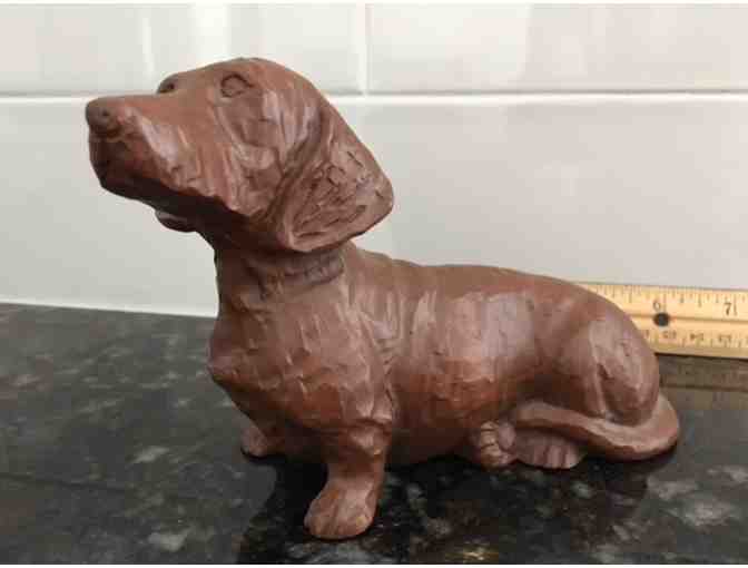 Red Mill Mfg. Crushed Pecan Shells Resin Dachshund Figurine - VINTAGE