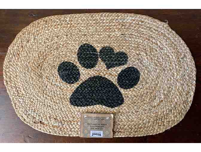 Jute Pet Bowl Mat! A Paw that includes a Heart as one of the toes!