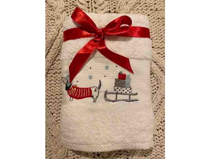 Jingles & Joy Dachshund Sleigh Hand Towels