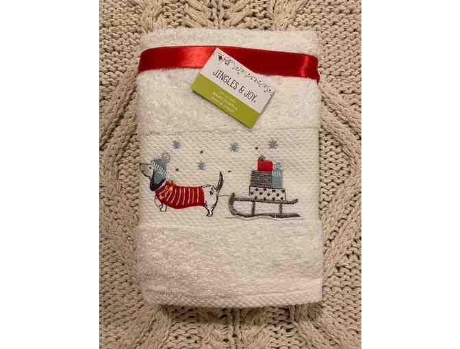 Jingles & Joy Dachshund Sleigh Hand Towels