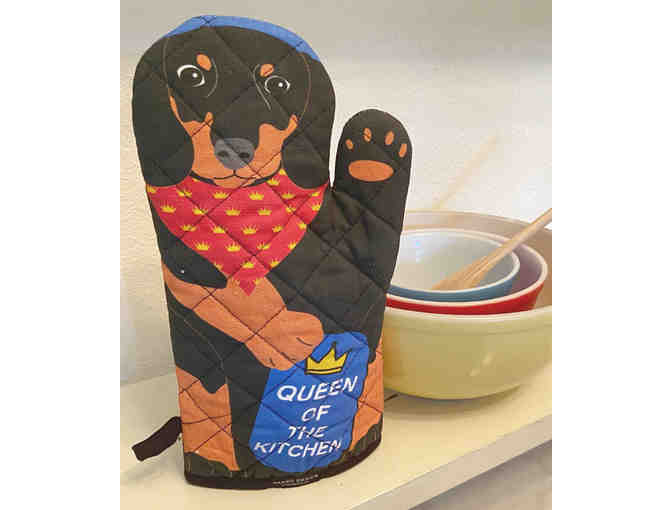 Oven Mitt by Naked Decor - Queen of the Kitchen
