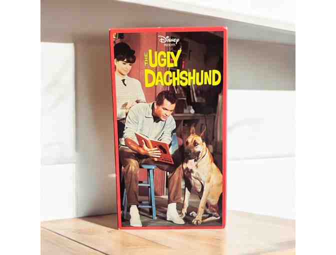 The Ugly Dachshund VHS Tape - Photo 1