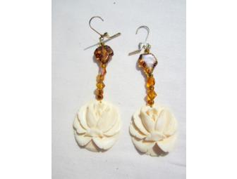 BJE 123 GENUINE CARVED MOTHER OF PEARL UNIQUE EARRINGS!