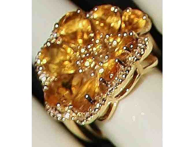 ***COUTURE CITRINE AND DIAMOND FLORAL RING IN 14 KT YELLOW GOLD!