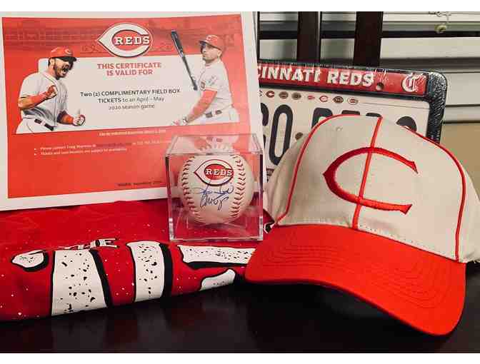 Ultimate Red's Fan Including Baseball Signed by Jose Rijo