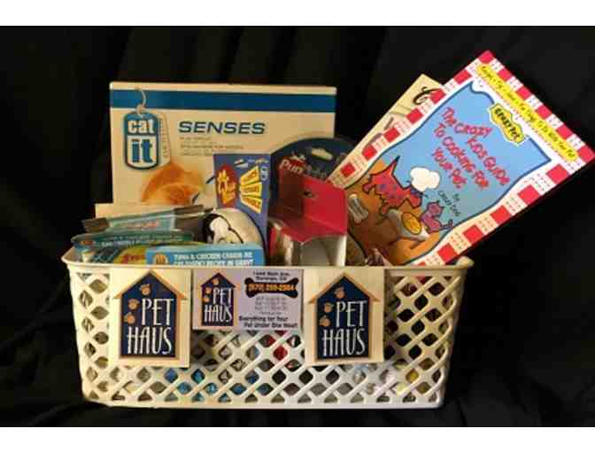 Love Your Pet Gift Basket from Pet Haus!