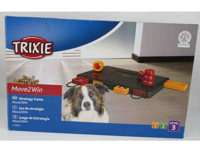 Trixie Move2Win Activity Strategy Game Dog Toy