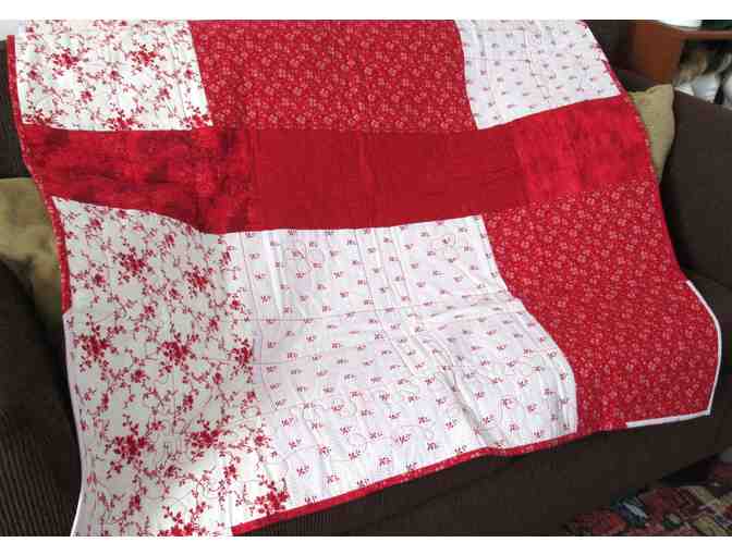 Red and White Floral Lap Quilt