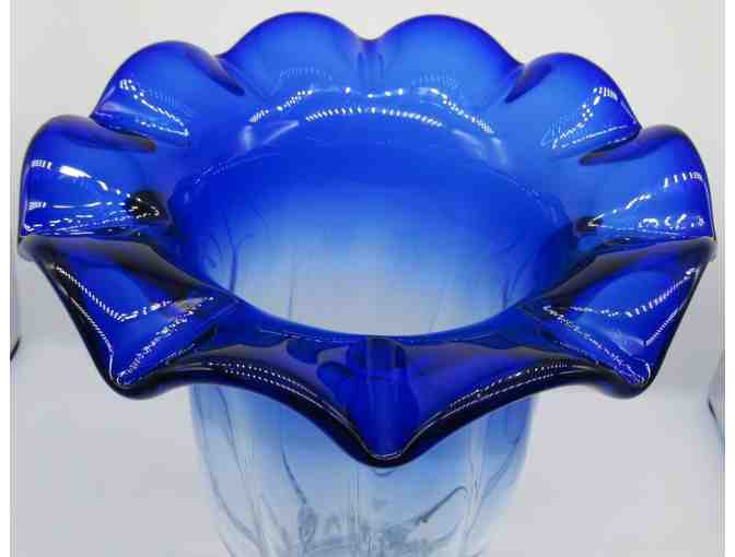 Large Stunningly Gorgeous Art Glass Vase