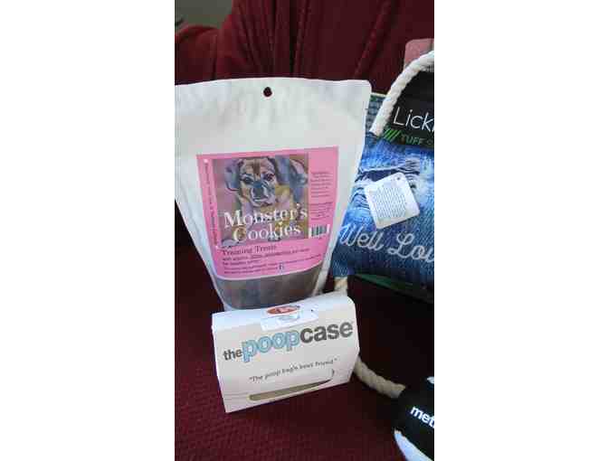 Humboldt Pet Supply Dog Goody Basket with a $30 Gift Certificate