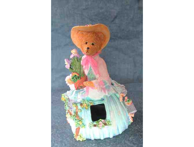 Limited Edition Miniature Porcelain Figure - Kate #1 of Collection #477