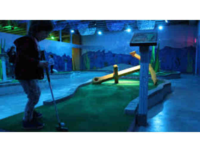 Miniature Golf - 4 Passes