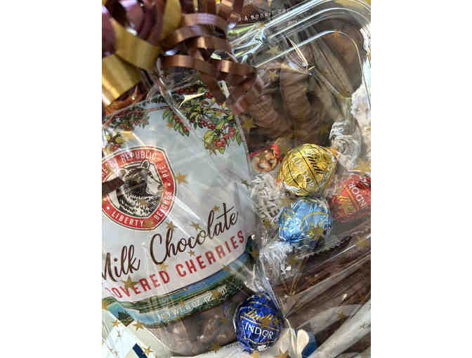 Eastman Party Store Basket - Chocolate Lover