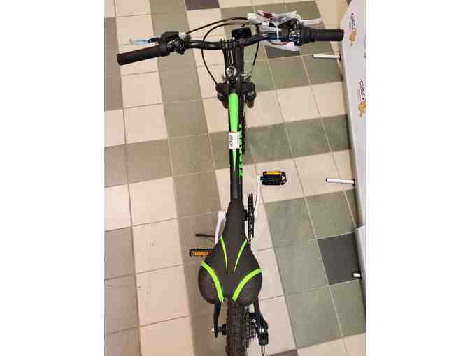 Carrera K200 Youth Bike in Green and Black