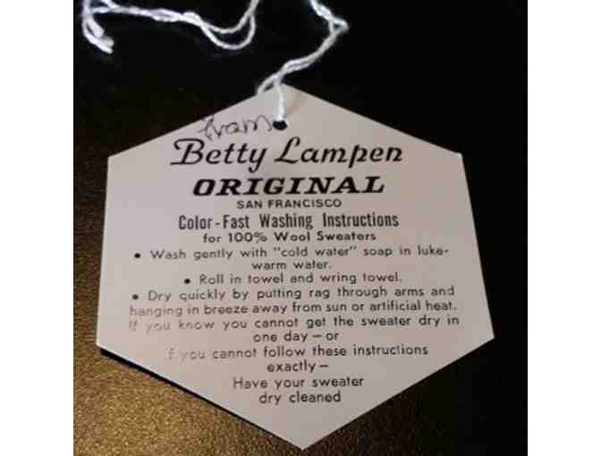 Metropolitan Club Member Betty Lampen's Knitted Treasures
