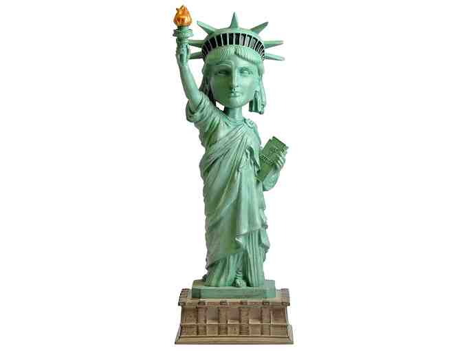 Perfect Holiday Gift!    Statue of Liberty Bobblehead!  Boxed and Collectible!