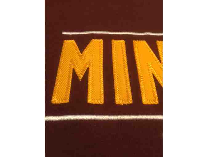 Handsome Minnesota 'Golden Gophers' T-Shirt!   2XL