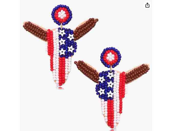 Beaded Cattle Head American Flag Earrings - Photo 1