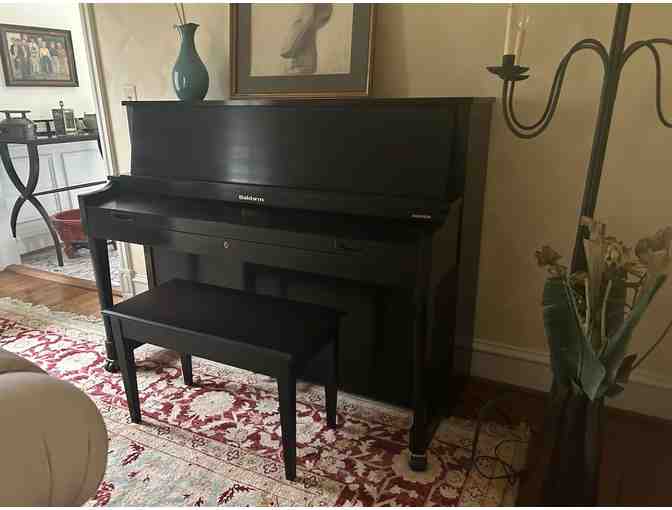 Baldwin Upright Piano - Photo 1