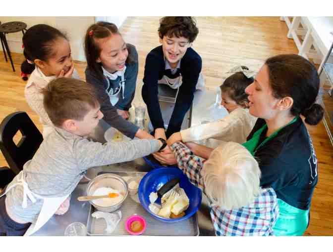 Taste Buds Kitchen $50 Gift Card and Apron