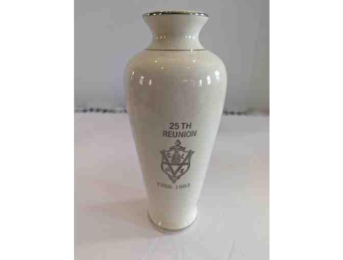 Pioneer Pottery ELHS Class of 1958 25th Reunion Red Rose Vase