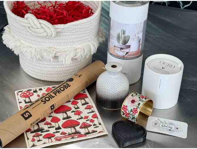 D+G Blooms- Gift Basket!