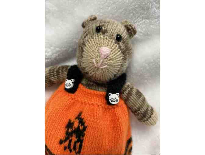 Handmade Knitted Kitty - Photo 2