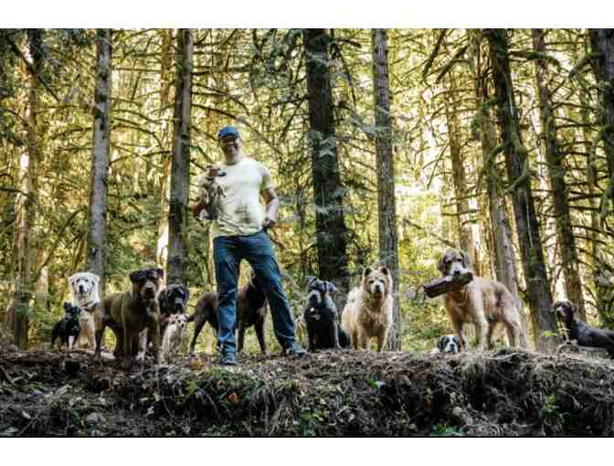 2 tickets & Meet and Greet with renound animal rescuer Lee Asher