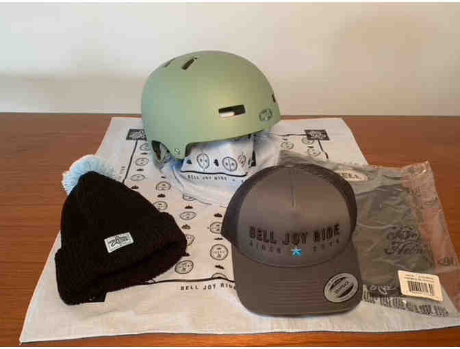 Bell Local Adult Helmet (Medium) Package