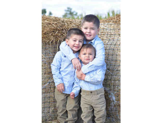 Outdoor family photo session