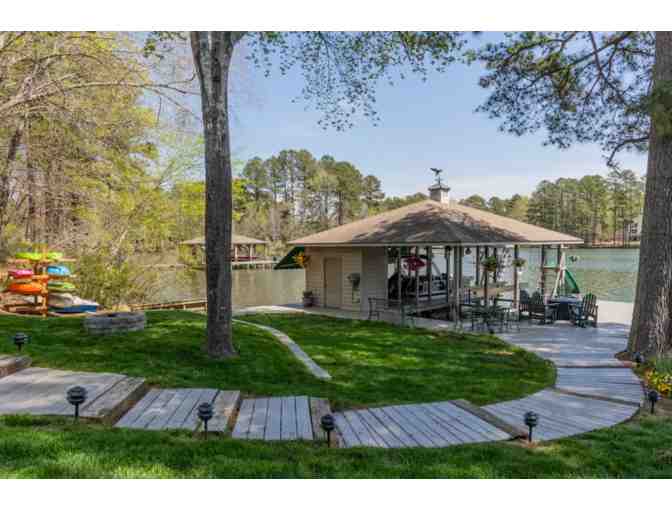 Lake Gaston Vacation Home: Off-Season Weekend Escape