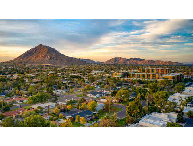 Scottsdale Greens: 2 Night Stay Hyatt Regency Scottsdale with Championship Golf for (2) - Photo 3