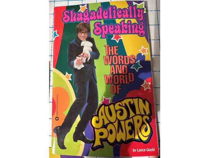 Shagadelic Collector's Pack - Austin Powers Retro Promo âThe Spy Who Shagged Meâ