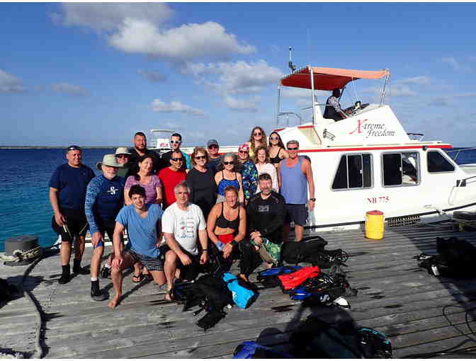 SCUBA CLASS: New Diver - 'Intro PADI Certification' (with Enfield Scuba)