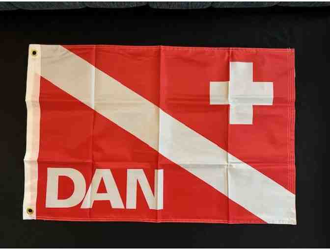DIVER FLAG: Safety (DAN Scuba, Nylon) - Large 36'x 23' Waterproof