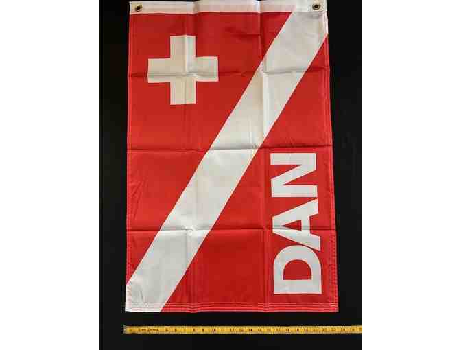 SCUBA Safety Flag: Dive/Snorkel (Large, Nylon, Waterproof)