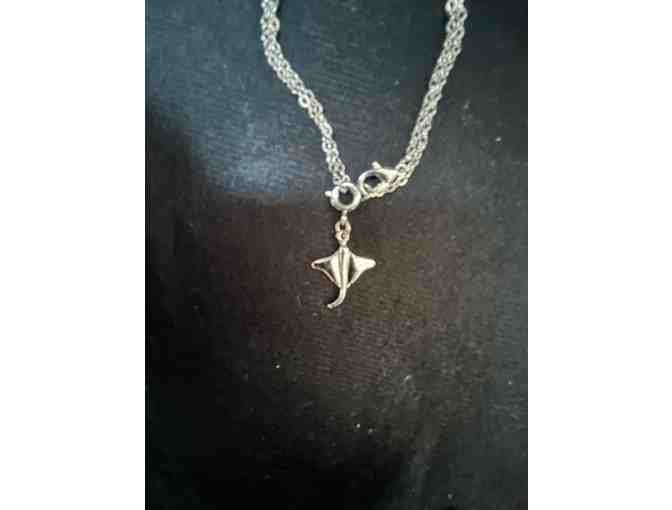 JEWELRY: Stingray NECKLACE (Silver, on 18-inch chain)