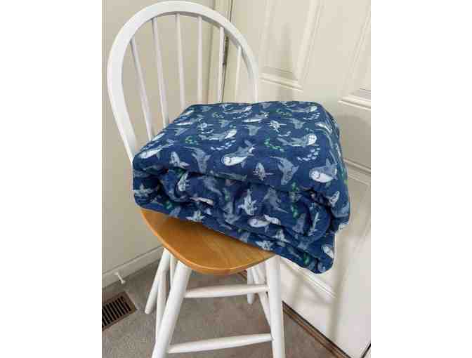 1 SHARK Blanket - Soft (Queen/Full Plush Velvet, Size 88' x 88')