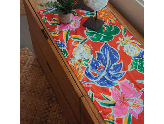 Table Linens by Surf Line Hawaii