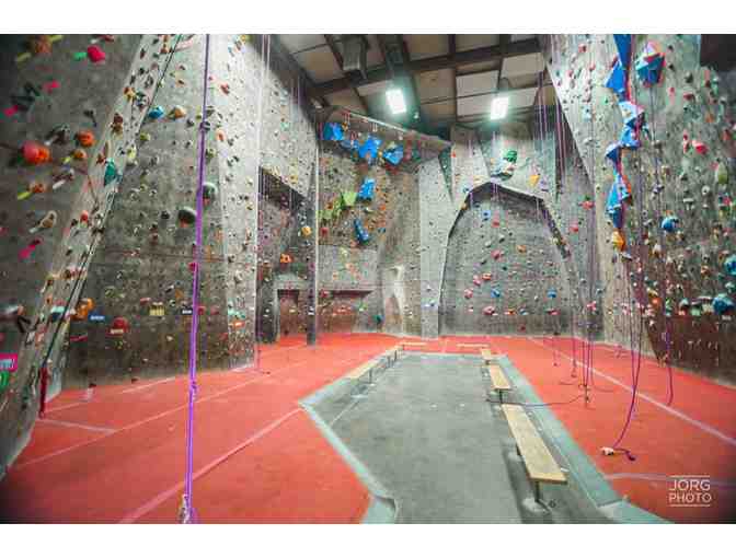 Rocks and Ropes - 4 First Time Rock Climbing Package Certificates