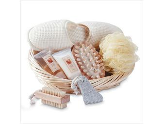 Pamper Yourself Beauty and Spa Package... Brow Betty, Salon Du Paris and a Spa Basket!