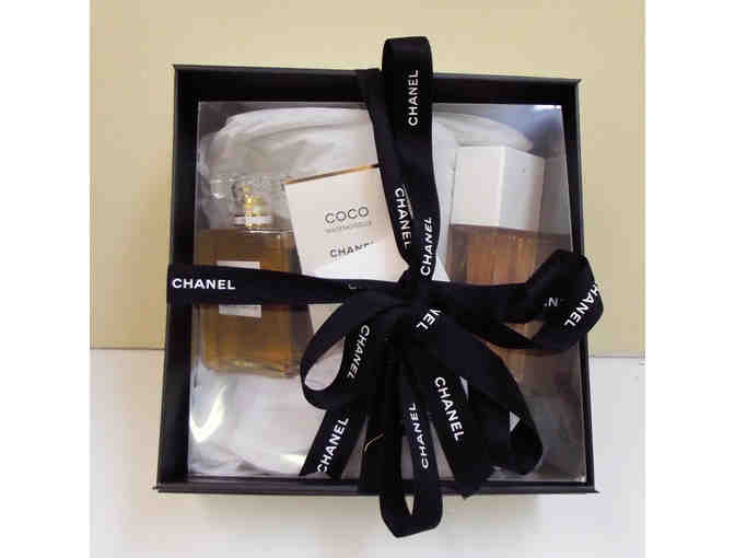 Coco Chanel No. Eau de Parfum, Mademoiselle Parfum Spray Gift Set, Great Gift for Her!