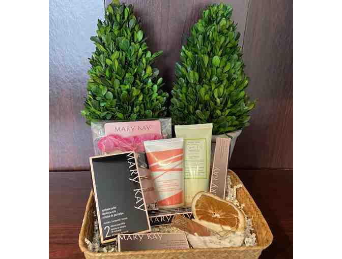 Mary Kay Basket