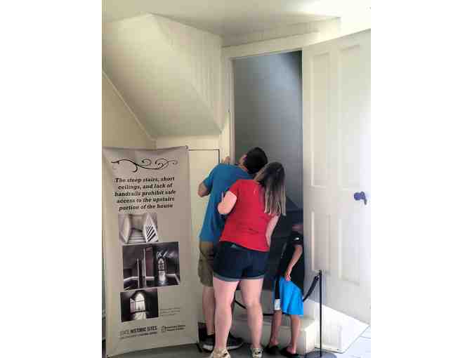 American Gothic House Tour & Gift Package (1)