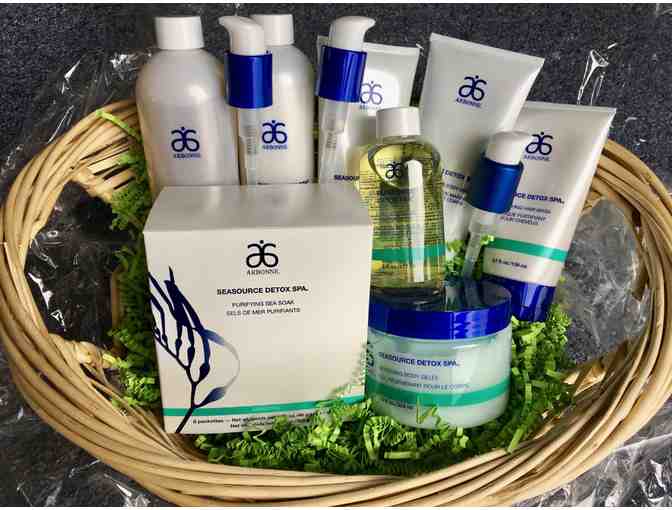 Arbonne's SeaSource Detox Spa Basket