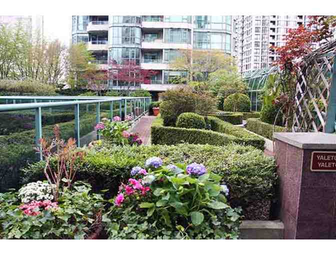 5 Nights Condo Stay at Rosedale on Robson - Vancouver, BC, Canada