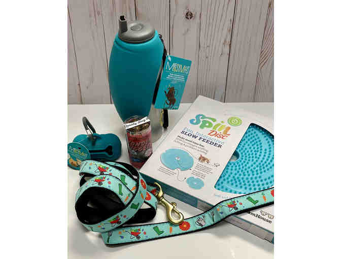 Scalawags Pet Boutique 'Spring Walkies' gift bag - Photo 2