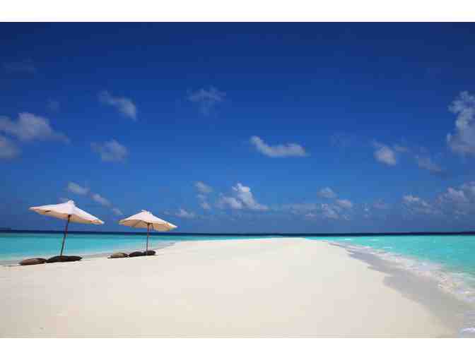 Item 5153 - Seven Nights for Two, Two Resorts - Soneva, The Maldives